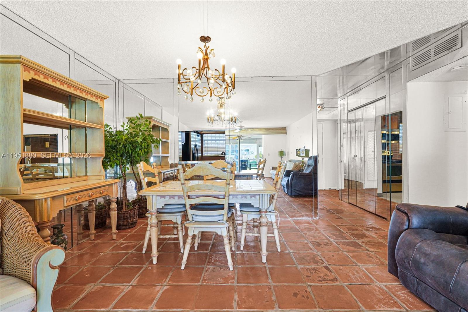 MEADOWBROOK LAKES CONDO - Residential