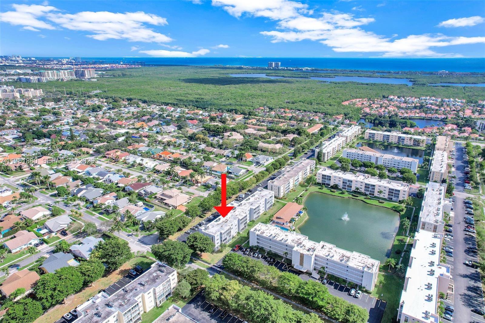 MEADOWBROOK LAKES CONDO - Residential