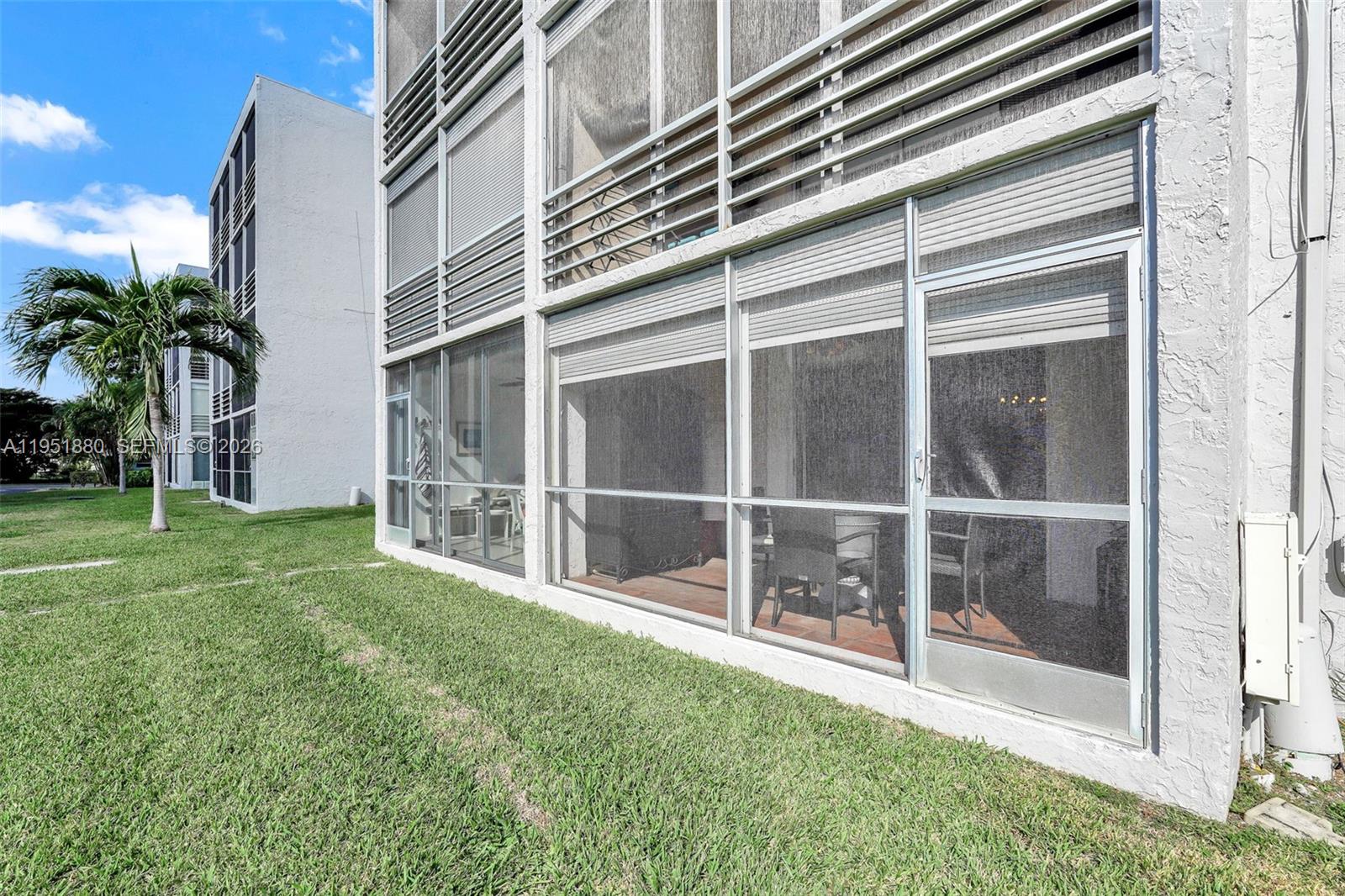 MEADOWBROOK LAKES CONDO - Residential