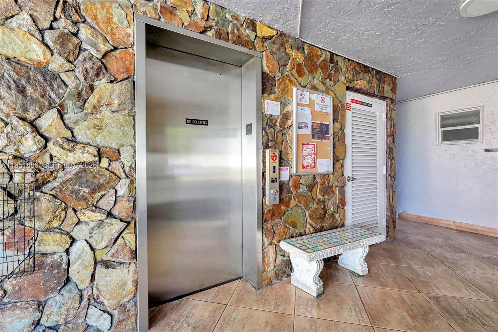 MEADOWBROOK LAKES CONDO - Residential