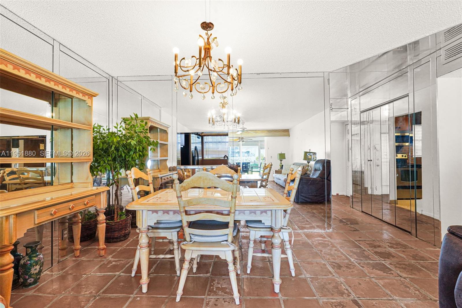 MEADOWBROOK LAKES CONDO - Residential