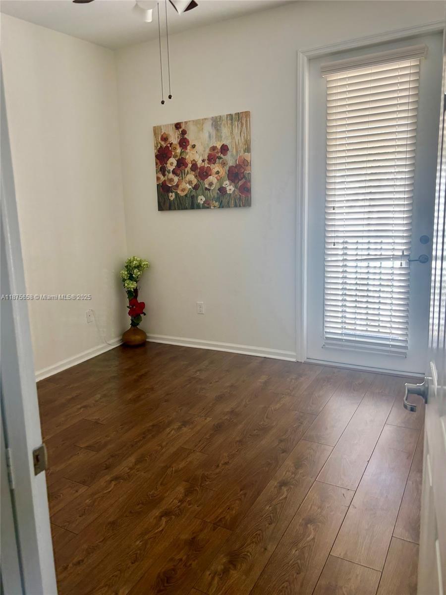 Paloma Lakes - Residential