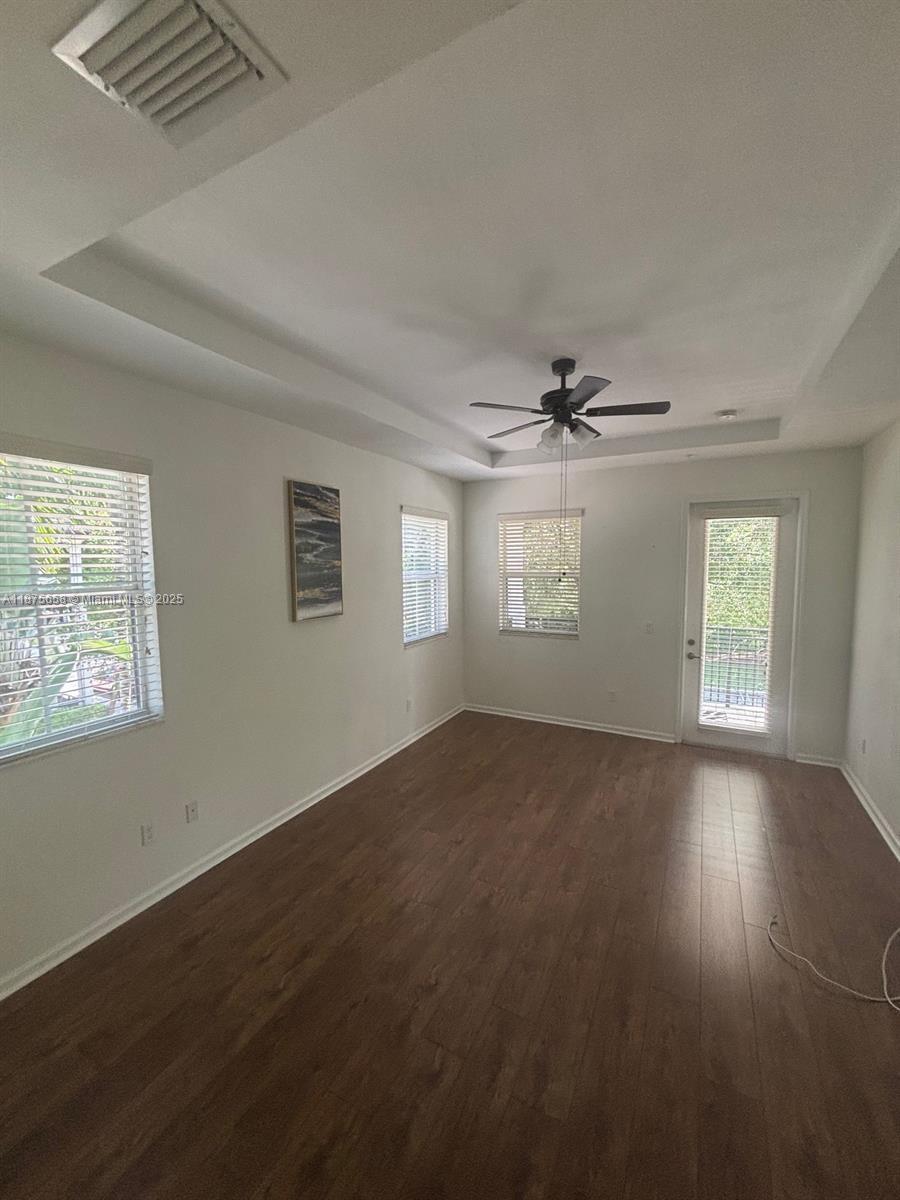 Paloma Lakes - Residential