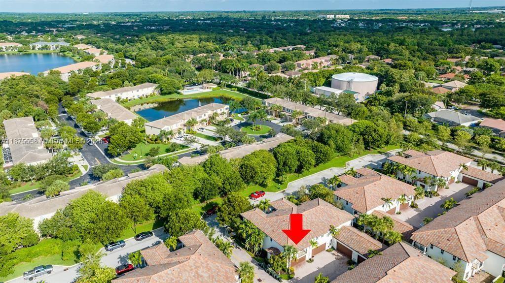 Paloma Lakes - Residential