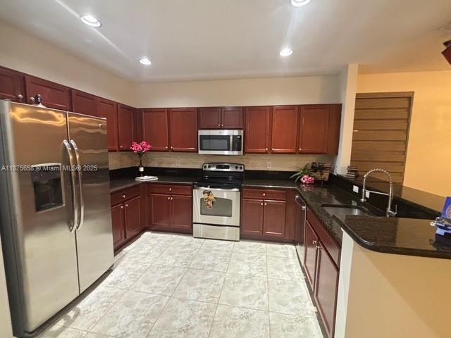 Paloma Lakes - Residential