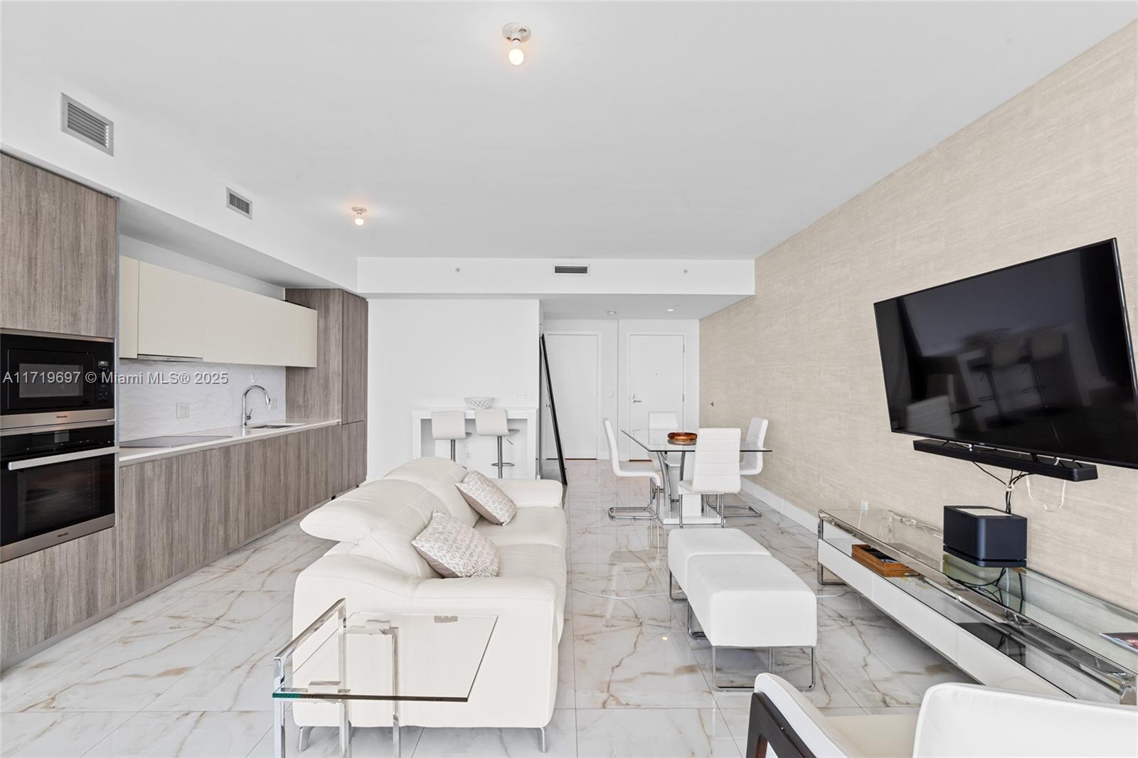 BISCAYNE BEACH CONDO - Residential Lease