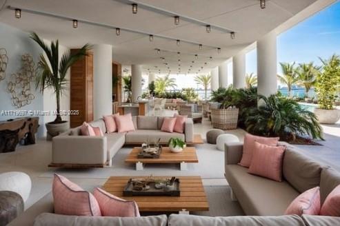 BISCAYNE BEACH CONDO - Residential Lease