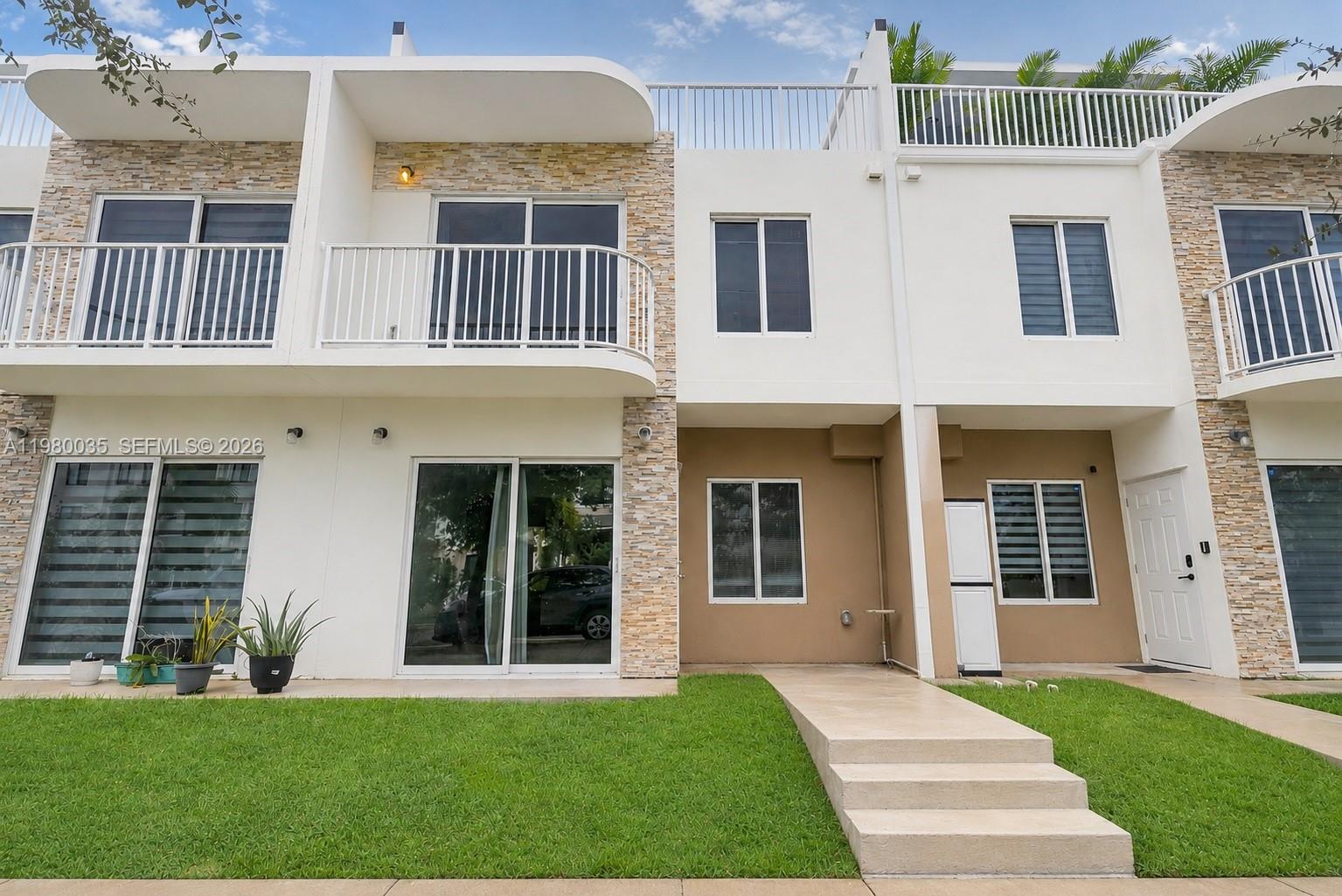 PARADISE GARDENS - Residential