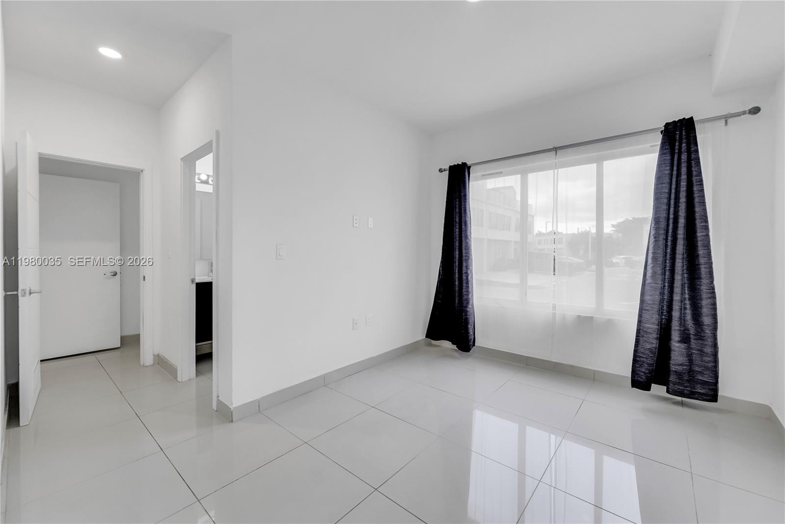 PARADISE GARDENS - Residential