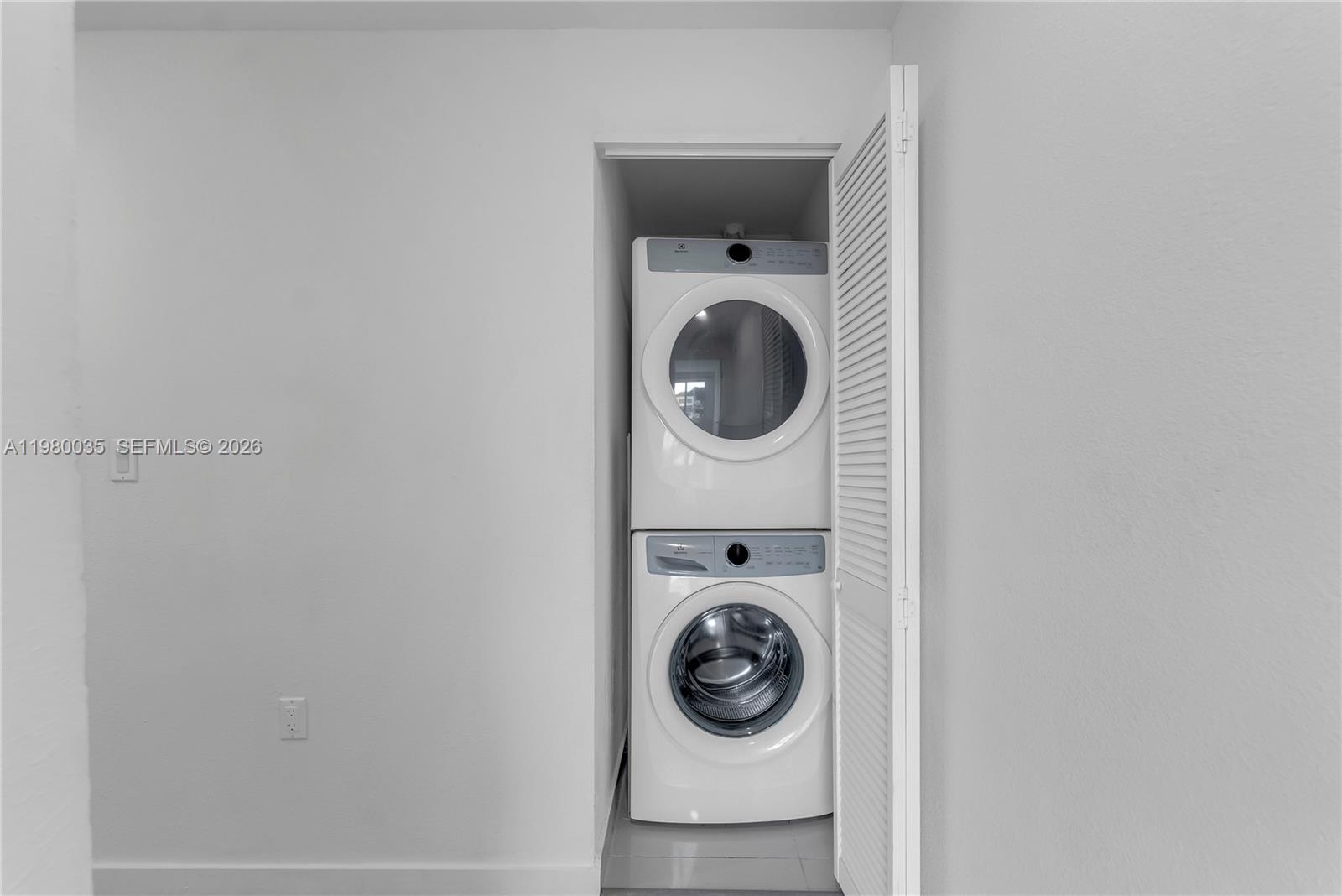 PARADISE GARDENS - Residential