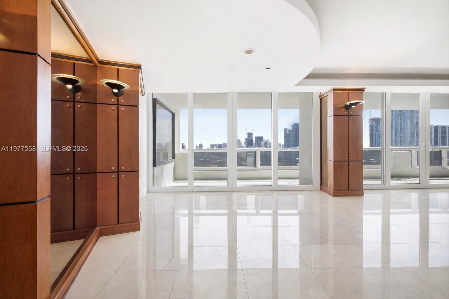 VENETIA CONDO - Residential