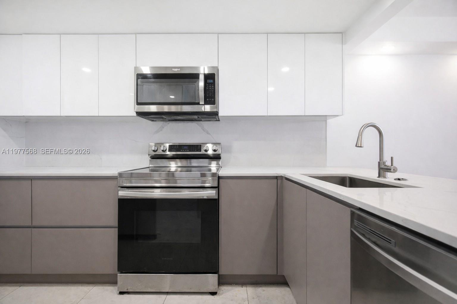 VENETIA CONDO - Residential