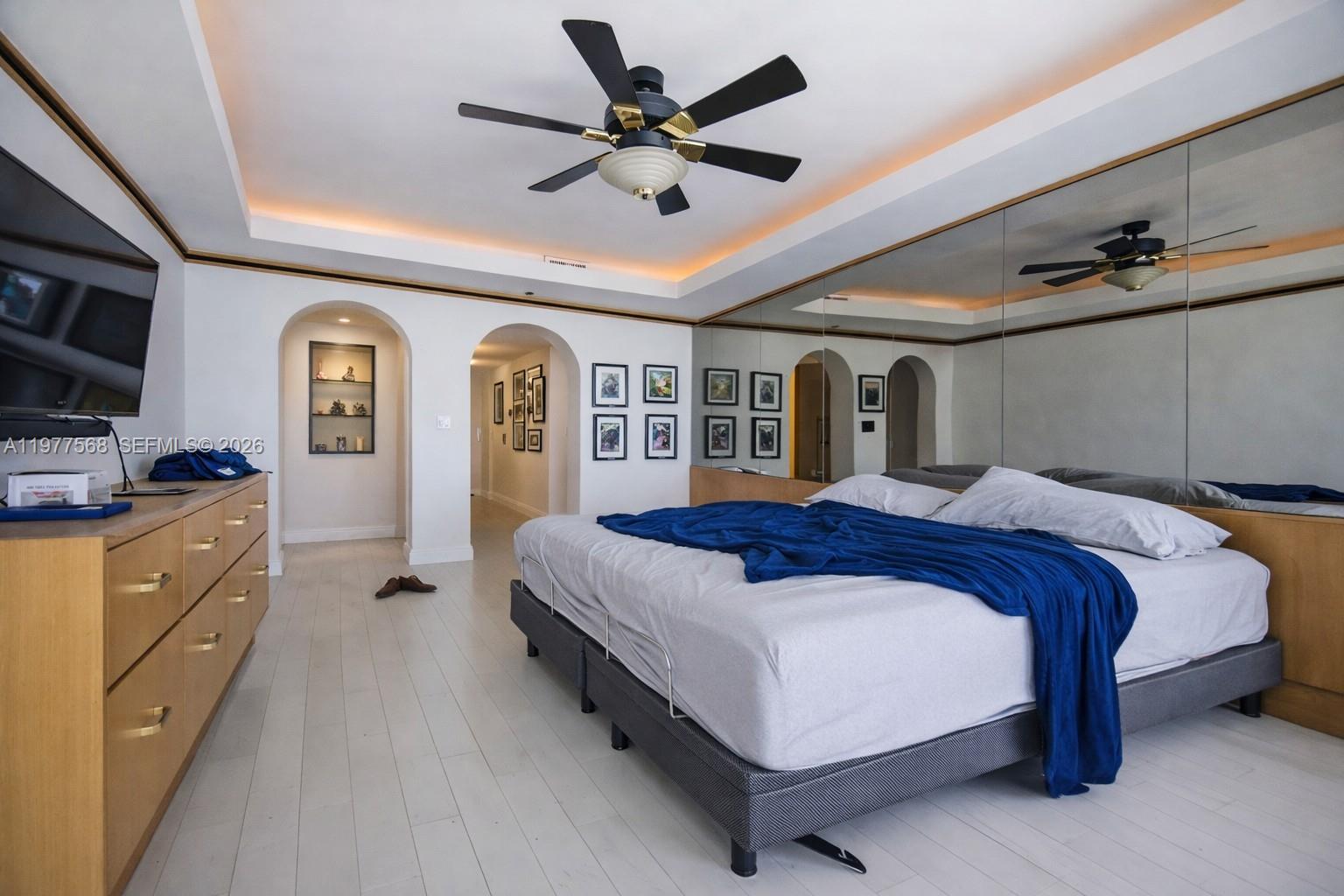 VENETIA CONDO - Residential