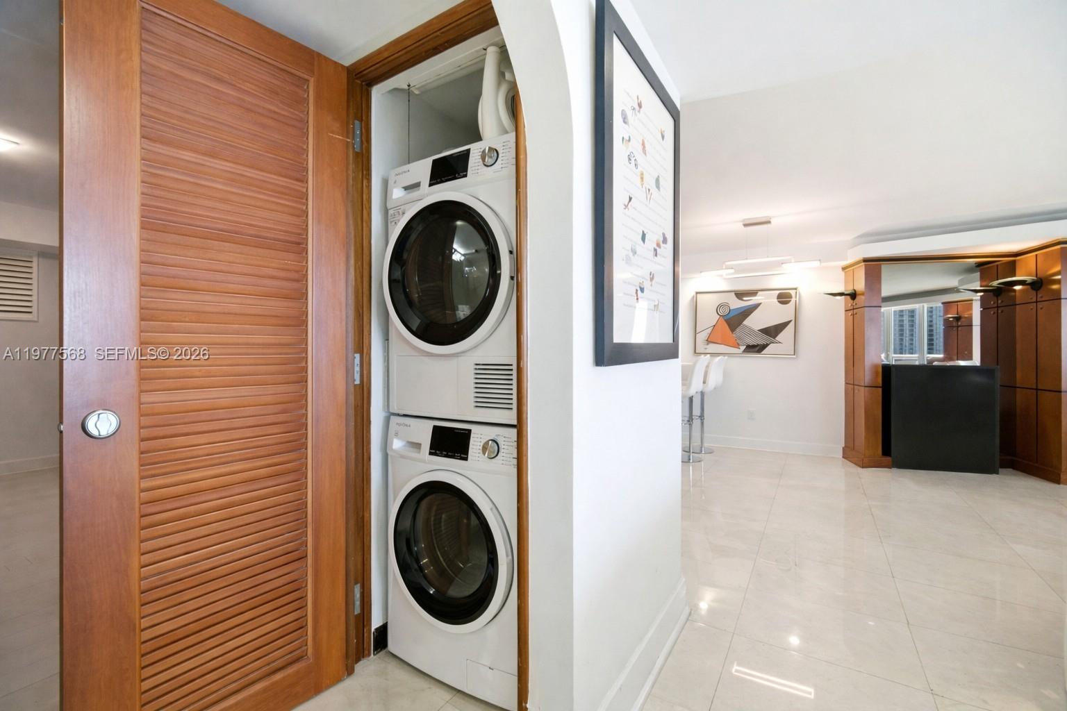 VENETIA CONDO - Residential