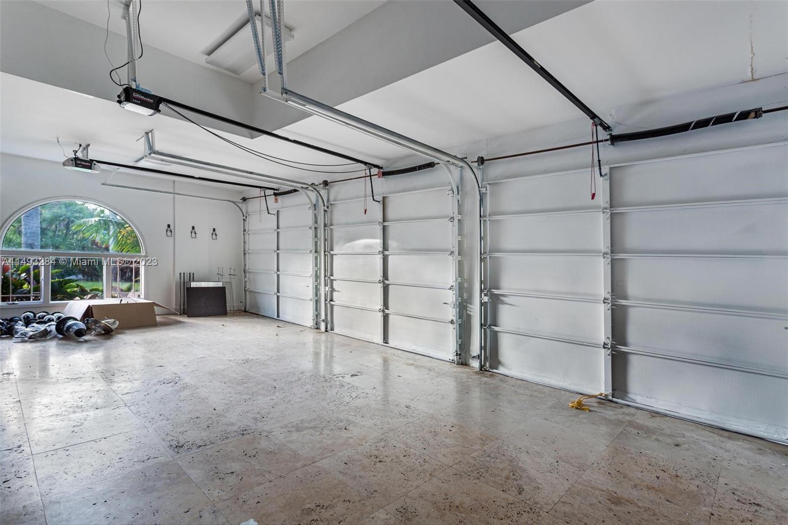 KILLIAN ACRES - Residential