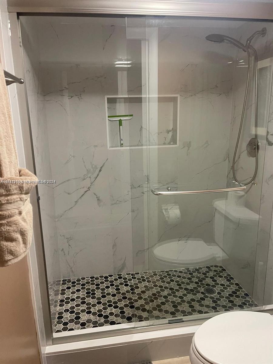 TROPIC BAY CONDO - Residential Lease