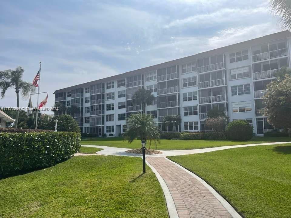 TROPIC BAY CONDO - Residential Lease