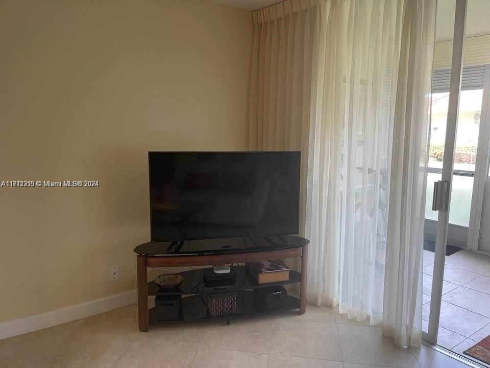TROPIC BAY CONDO - Residential Lease