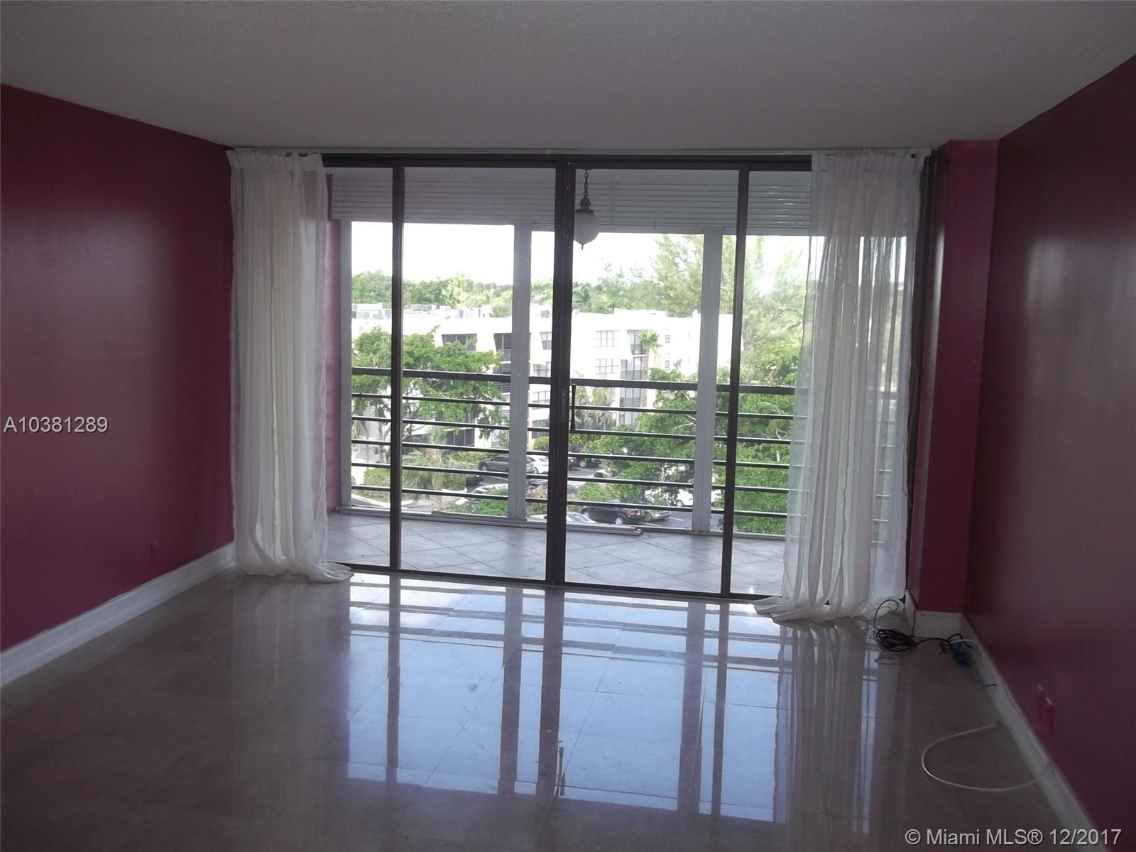 BISCAYA IV CONDO - Residential Lease