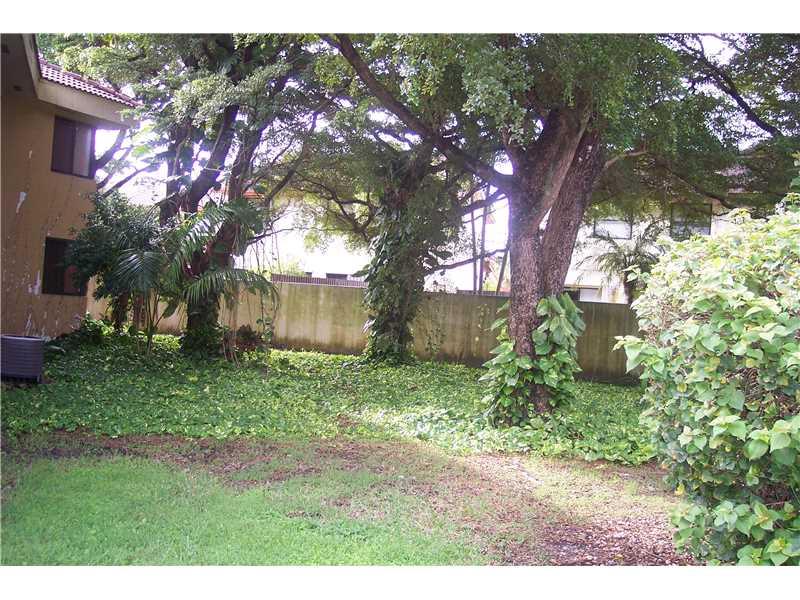 ESPRIT CONDO - Residential Lease