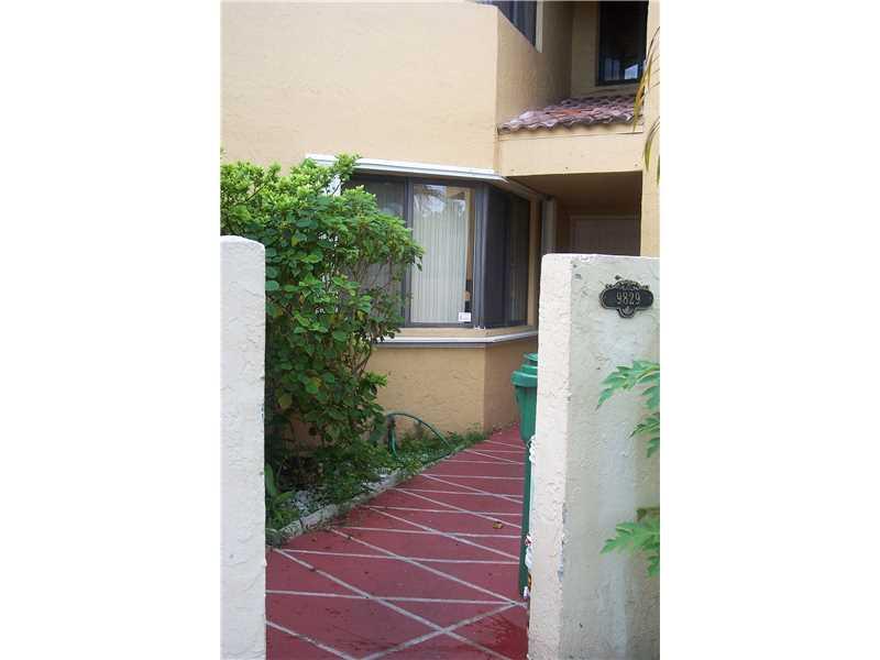 ESPRIT CONDO - Residential Lease