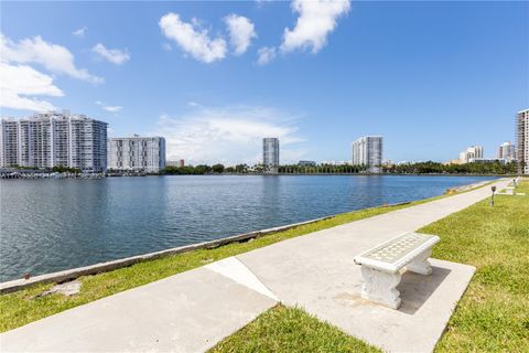 A home in Aventura