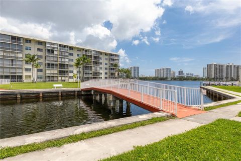 A home in Aventura