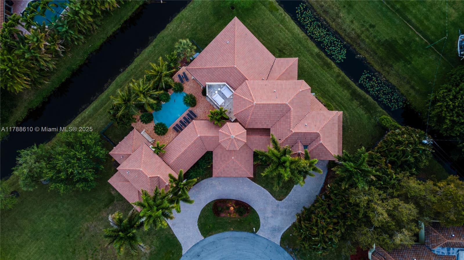 BROOKSIDE ESTATES - Residential