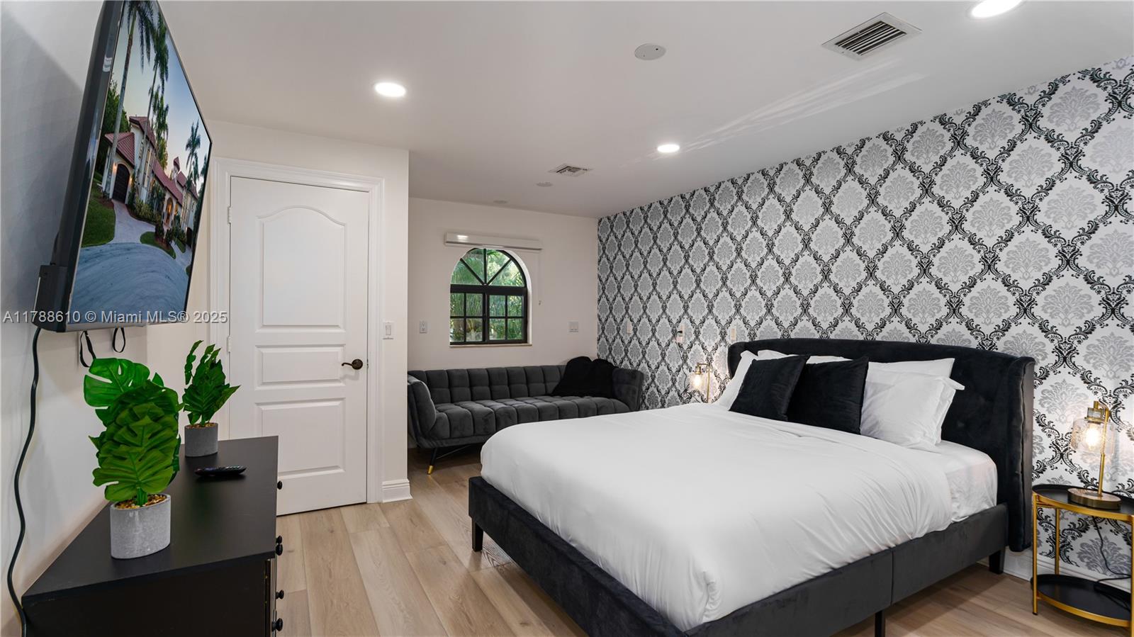BROOKSIDE ESTATES - Residential
