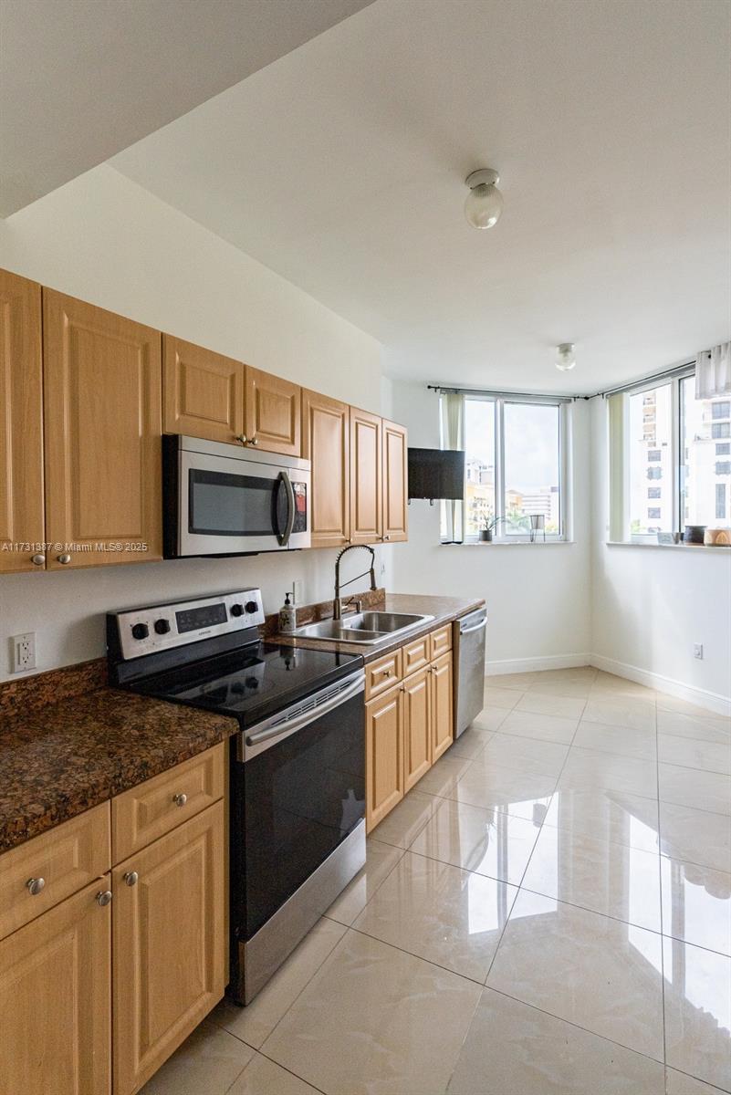MIAMI FOREST VILLAS CONDO - Residential