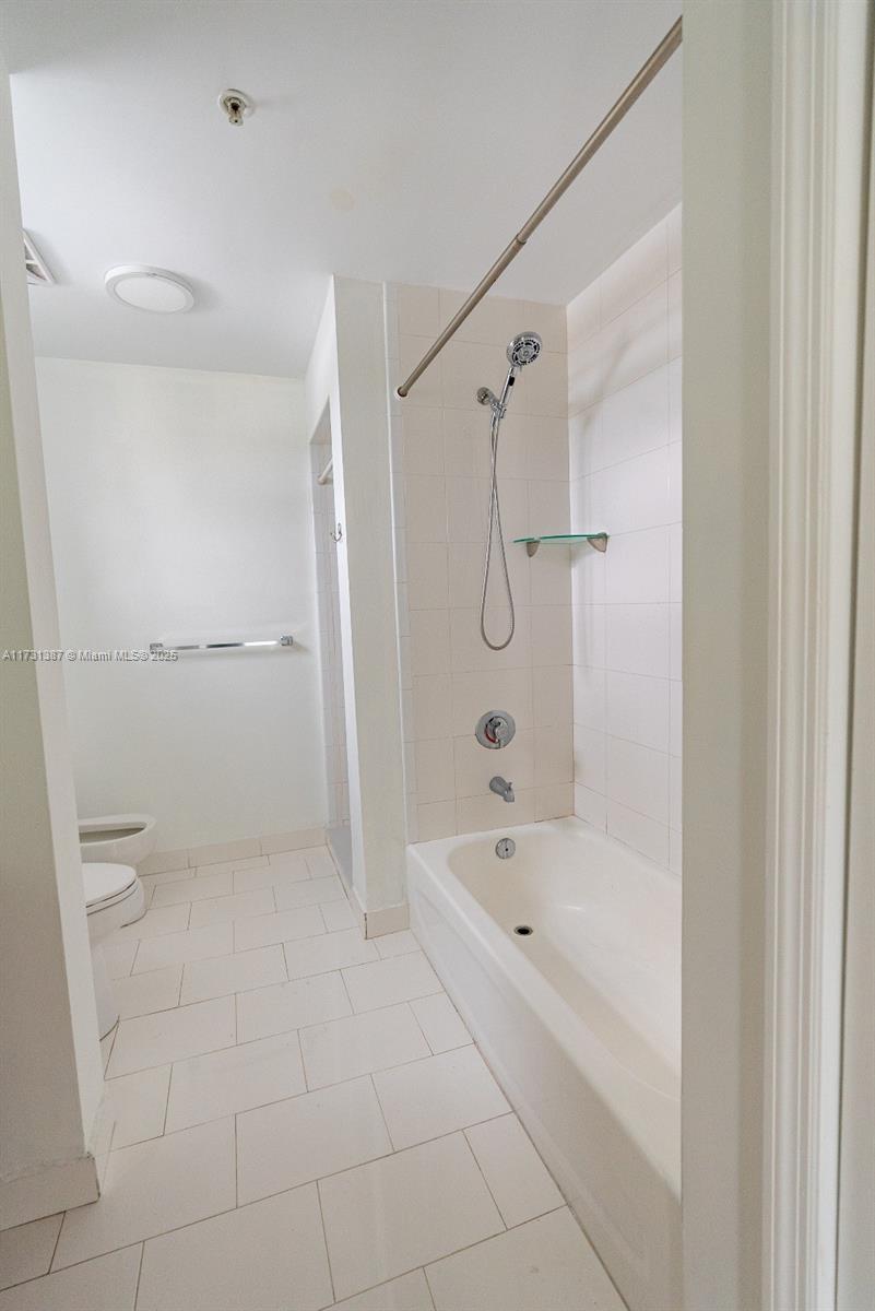 MIAMI FOREST VILLAS CONDO - Residential