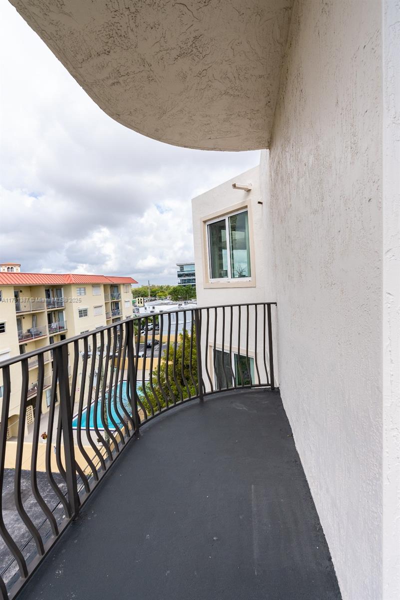 MIAMI FOREST VILLAS CONDO - Residential