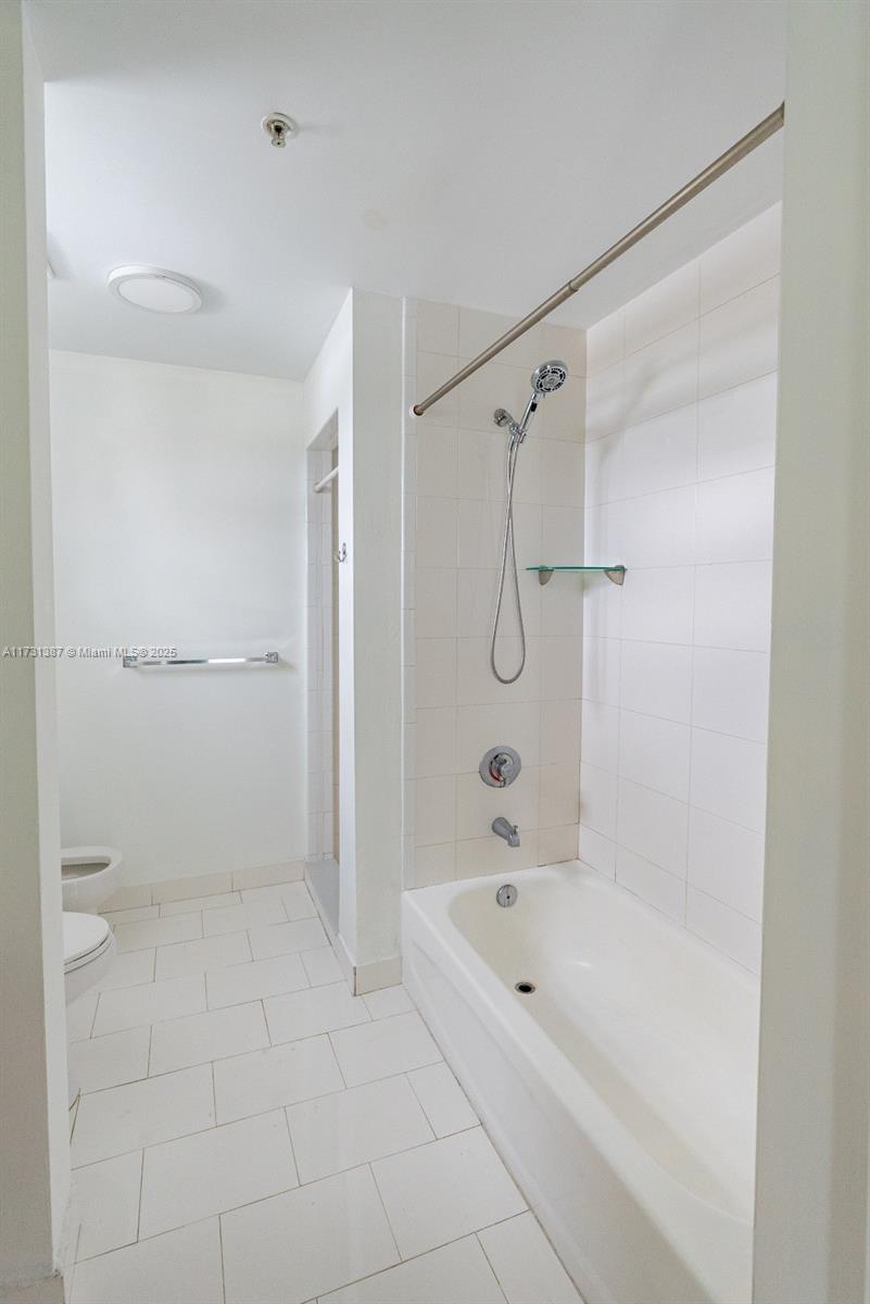 MIAMI FOREST VILLAS CONDO - Residential