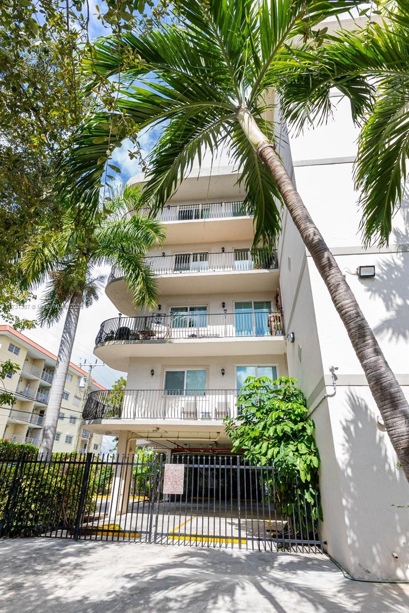 MIAMI FOREST VILLAS CONDO - Residential