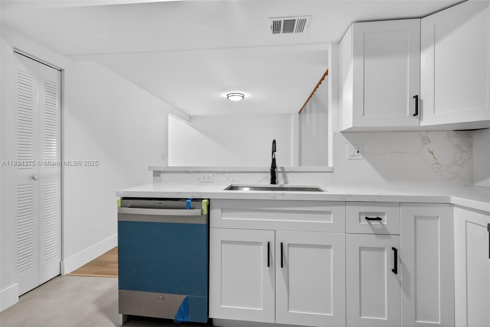 WEST FONTAINE CONDO - Residential Lease