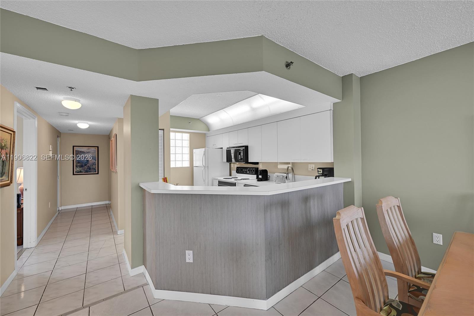 LES PELICANS (THE PELICAN - Residential