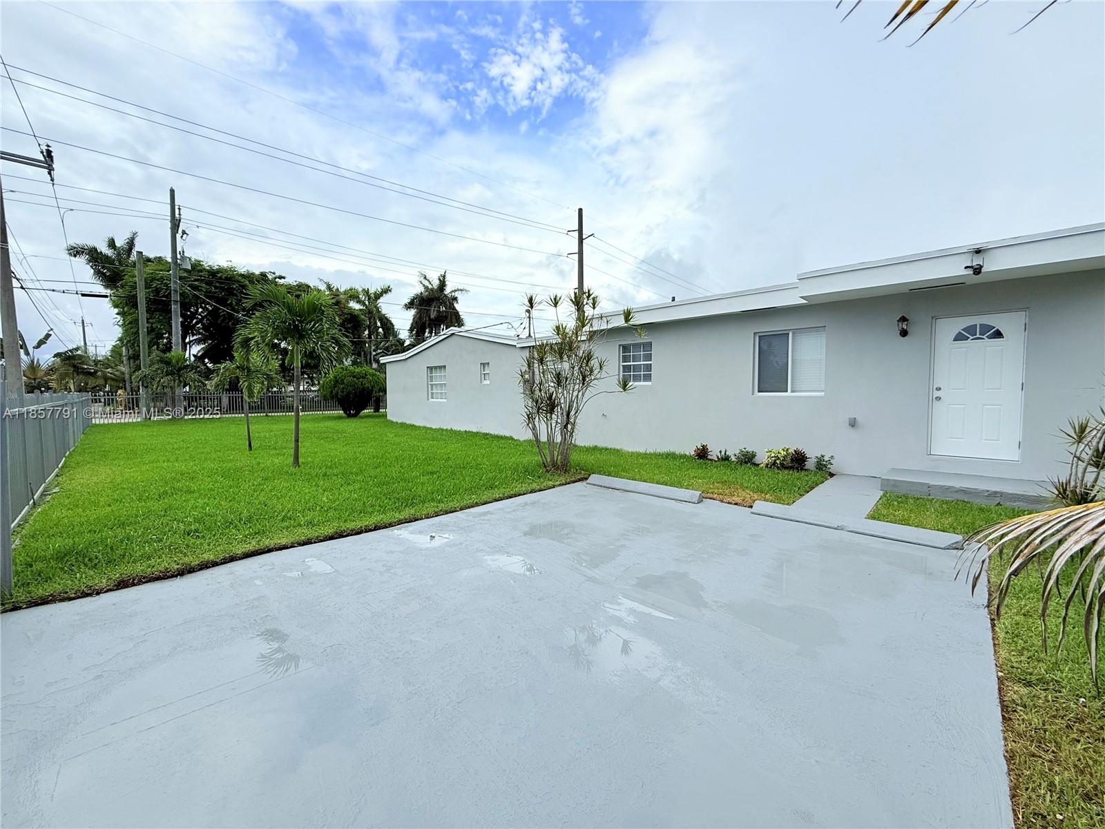 4340 SW 19th St