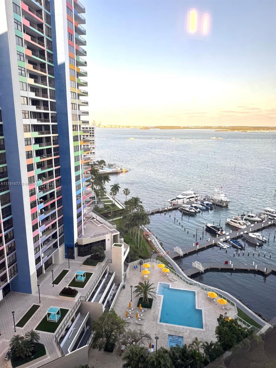 IMPERIAL AT BRICKELL COND - Residential