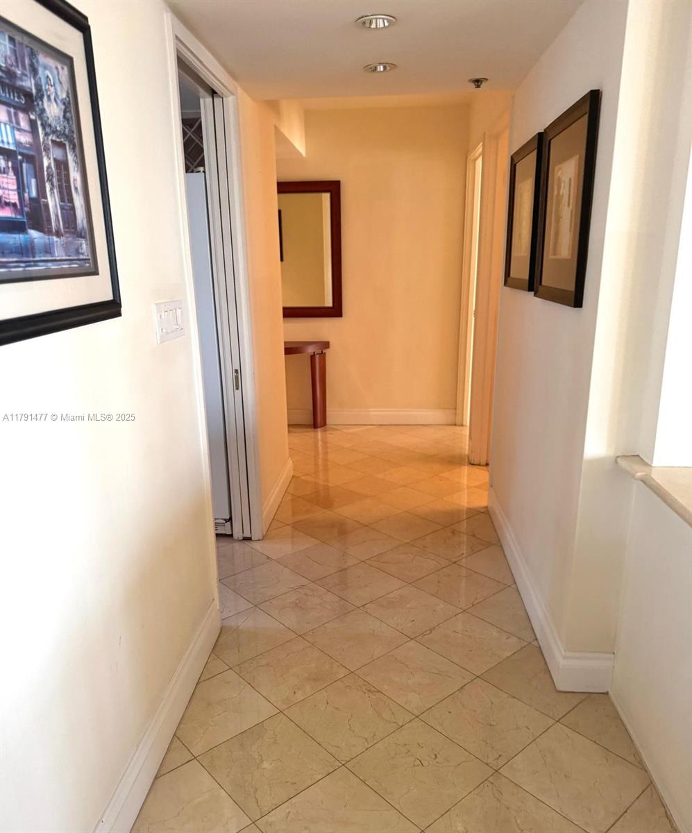 IMPERIAL AT BRICKELL COND - Residential