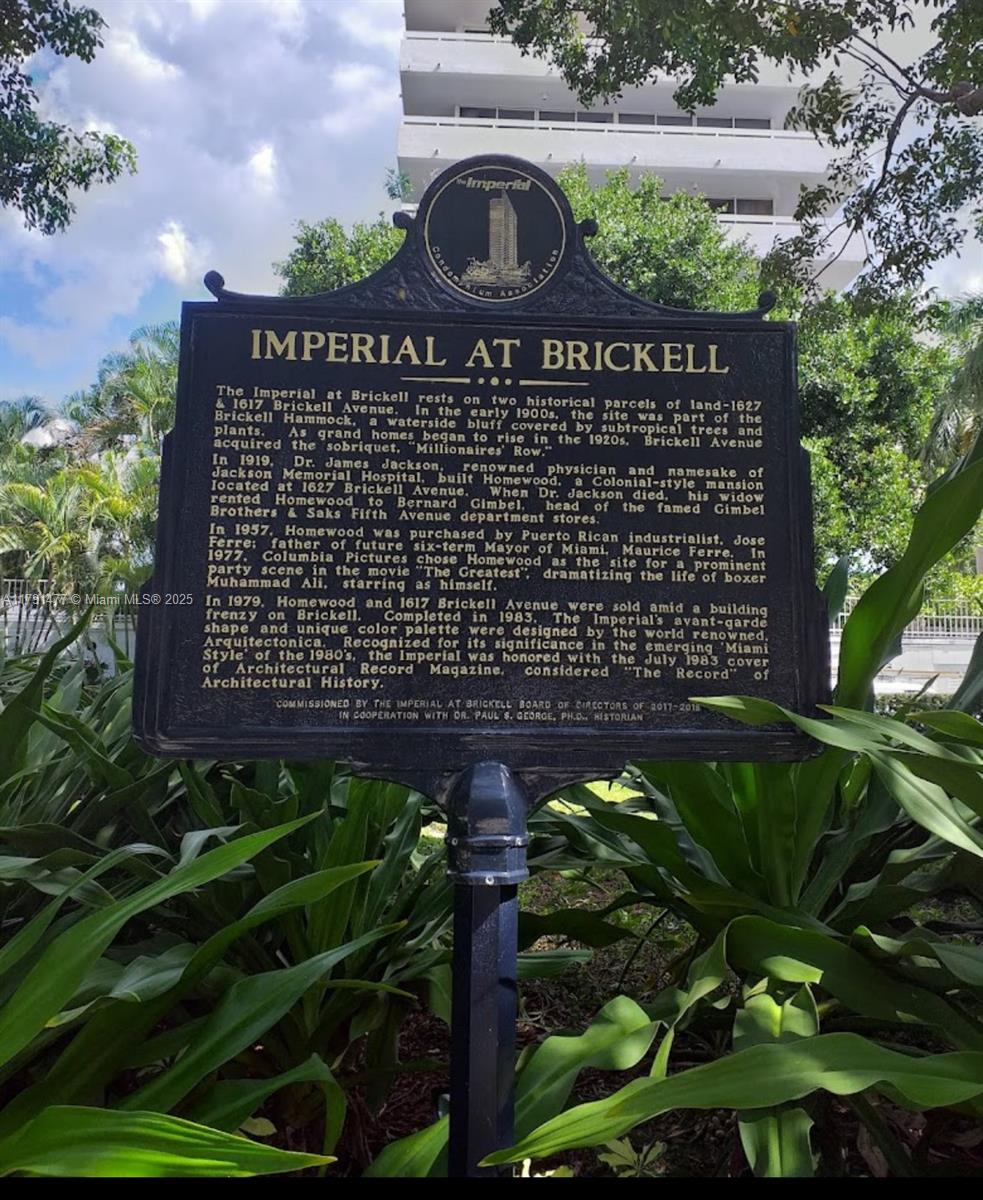 1627 Brickell Ave 2005