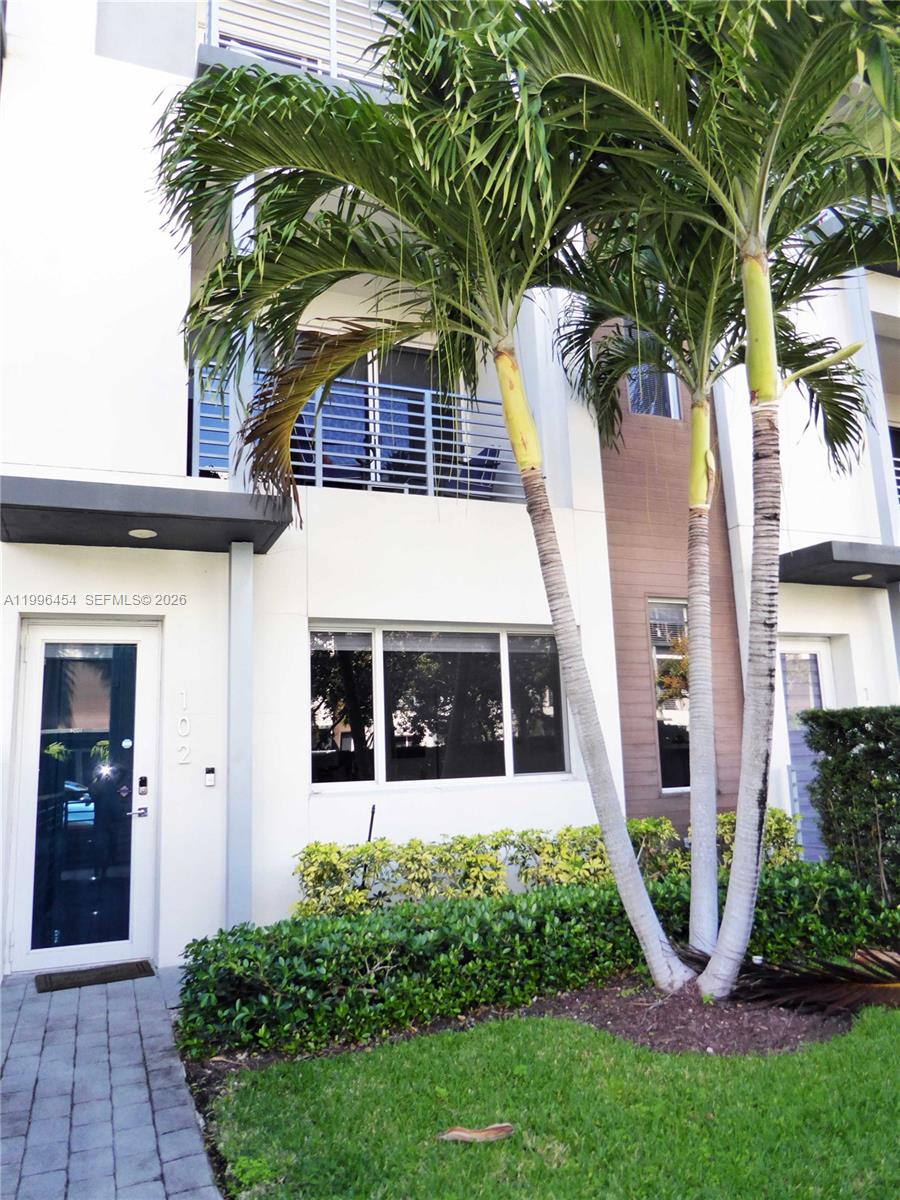 GALLERIA LOFTS CONDO - Residential