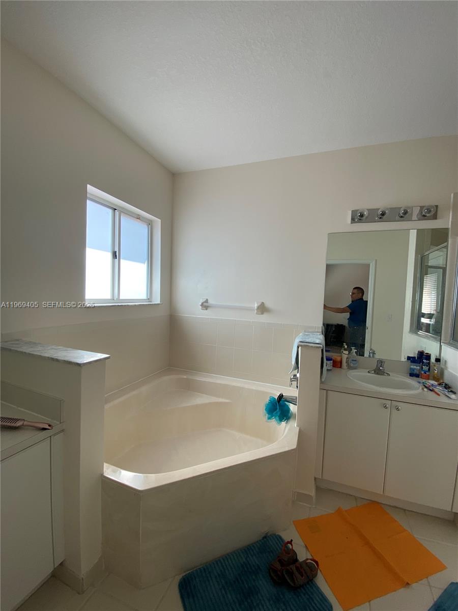 TOWNGATE NORTH - Residential Lease