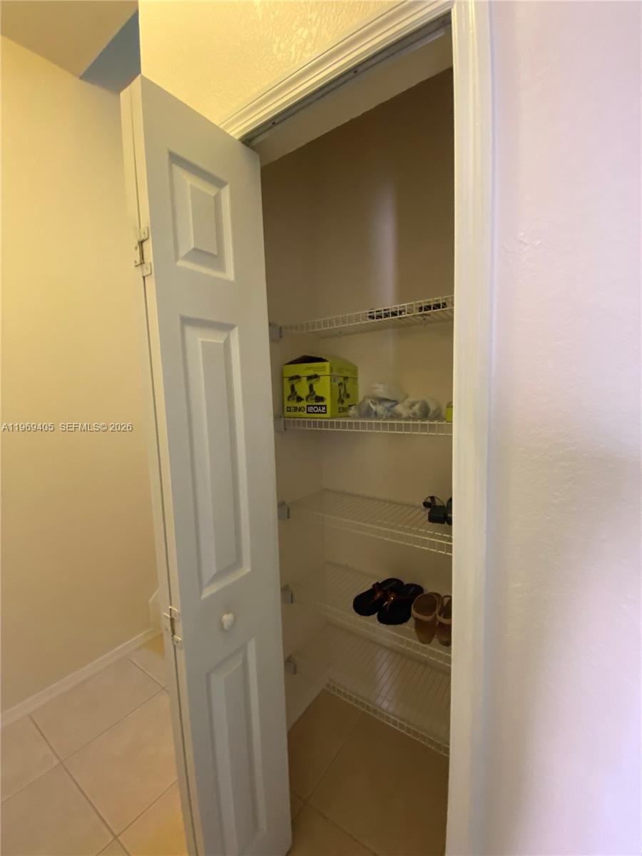 TOWNGATE NORTH - Residential Lease