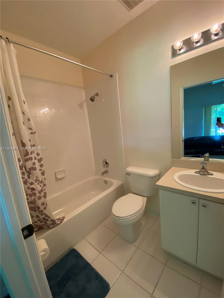 TOWNGATE NORTH - Residential Lease