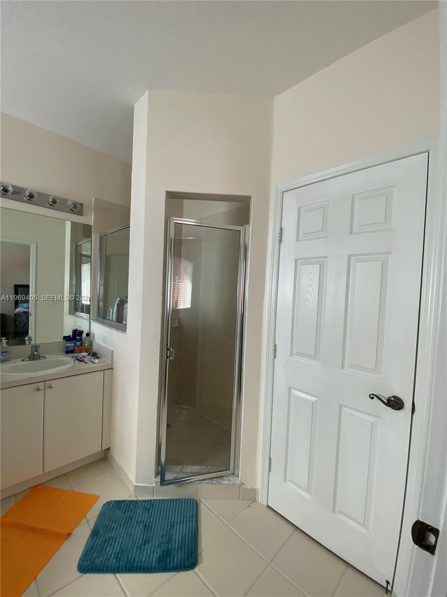 TOWNGATE NORTH - Residential Lease