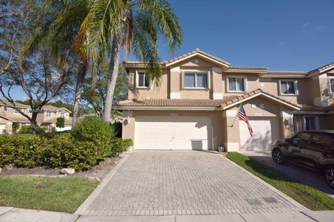 15899 SW 12th St Pembroke Pines FL 33027
