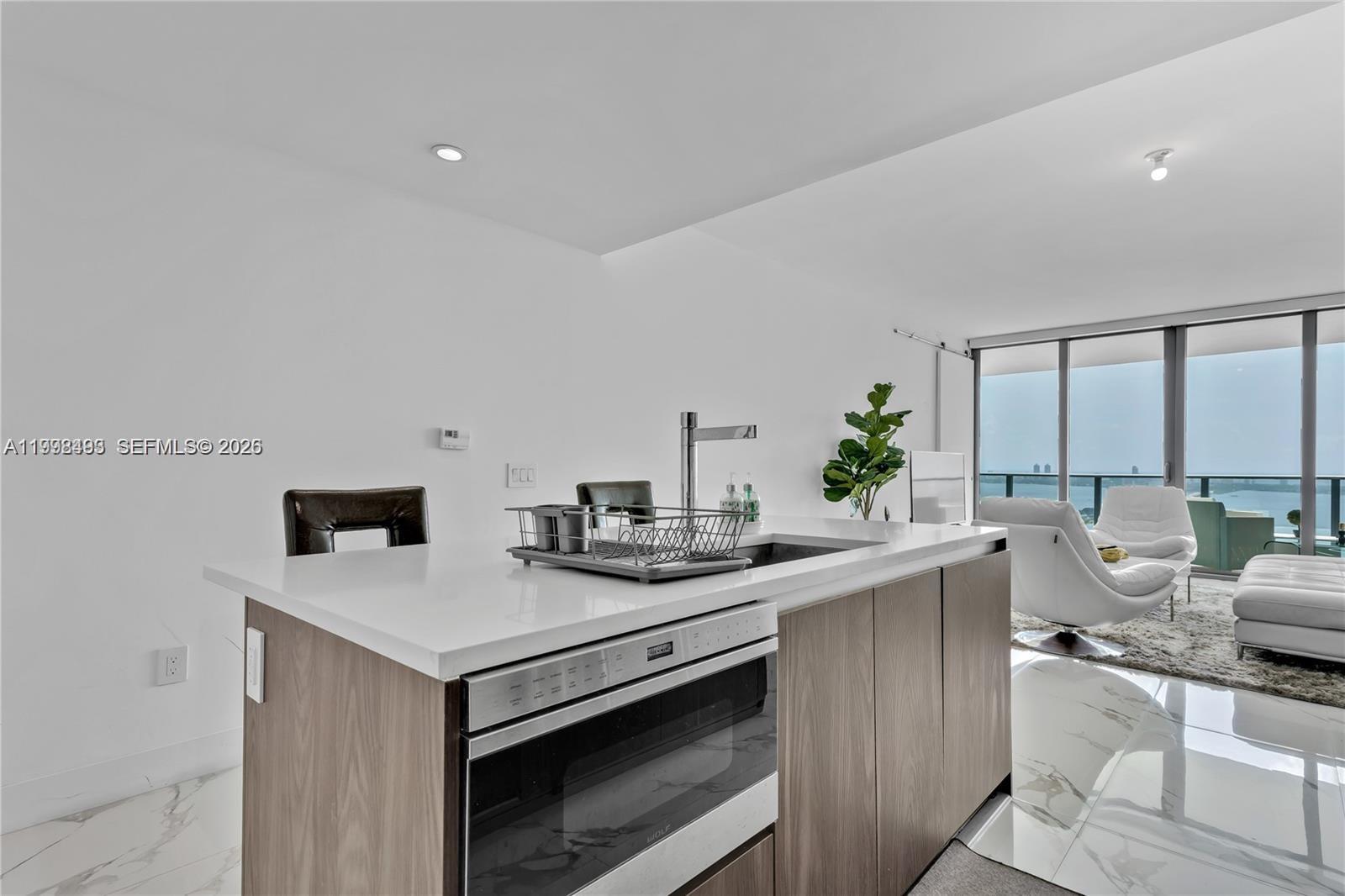 ONE PARAISO CONDO - Residential Lease