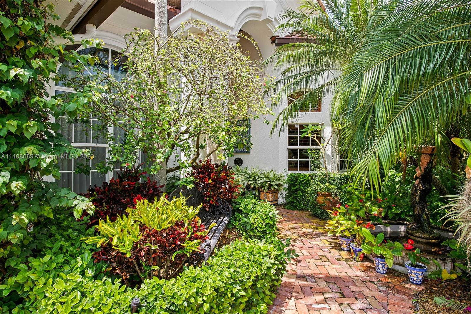 RIDGE HARBOUR ESTATES - Residential