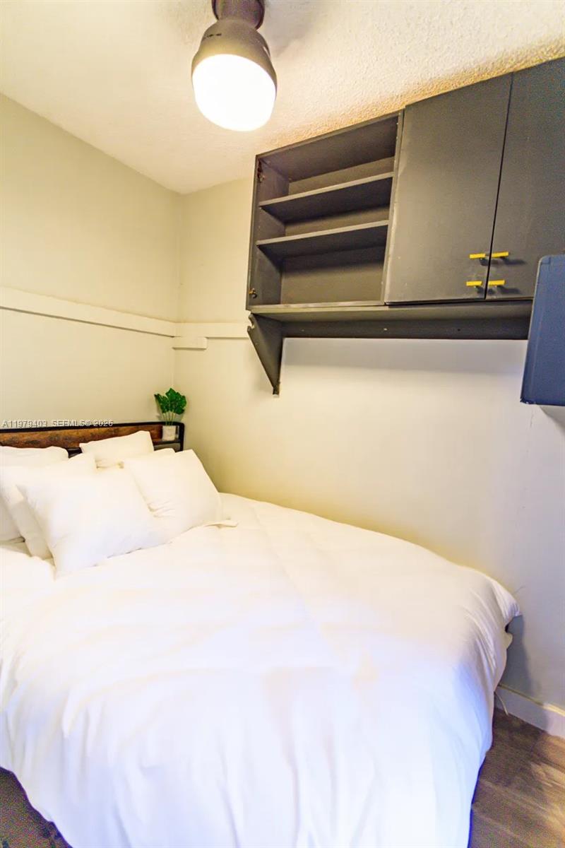 THE WILLIAM LEE CONDO - Residential