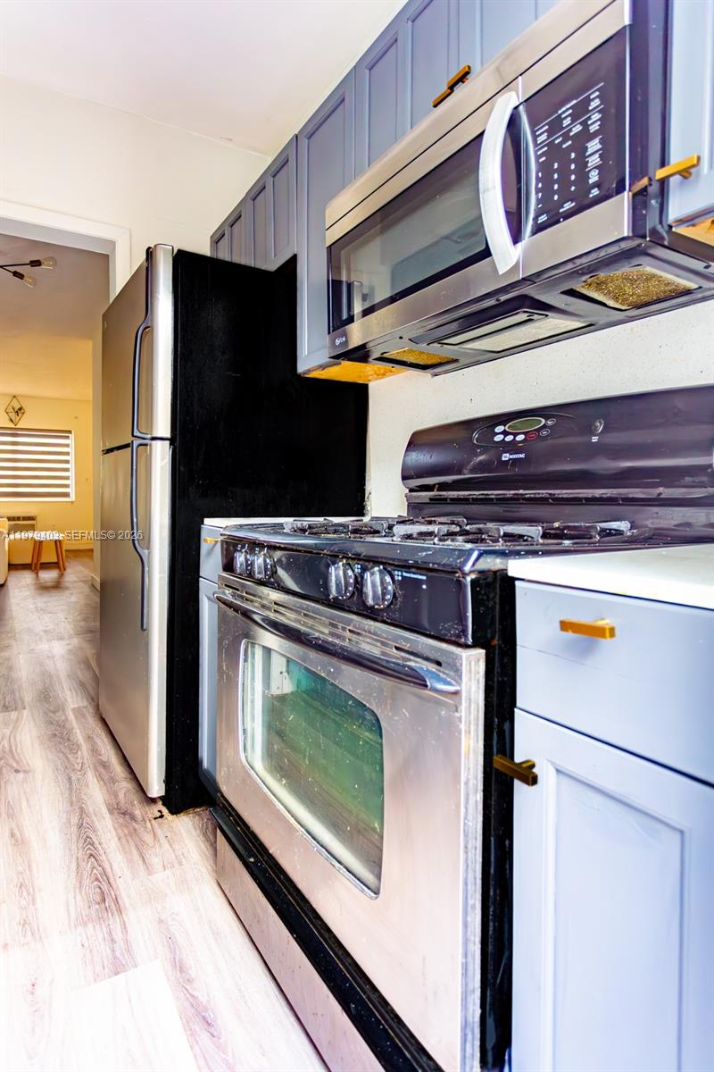 THE WILLIAM LEE CONDO - Residential